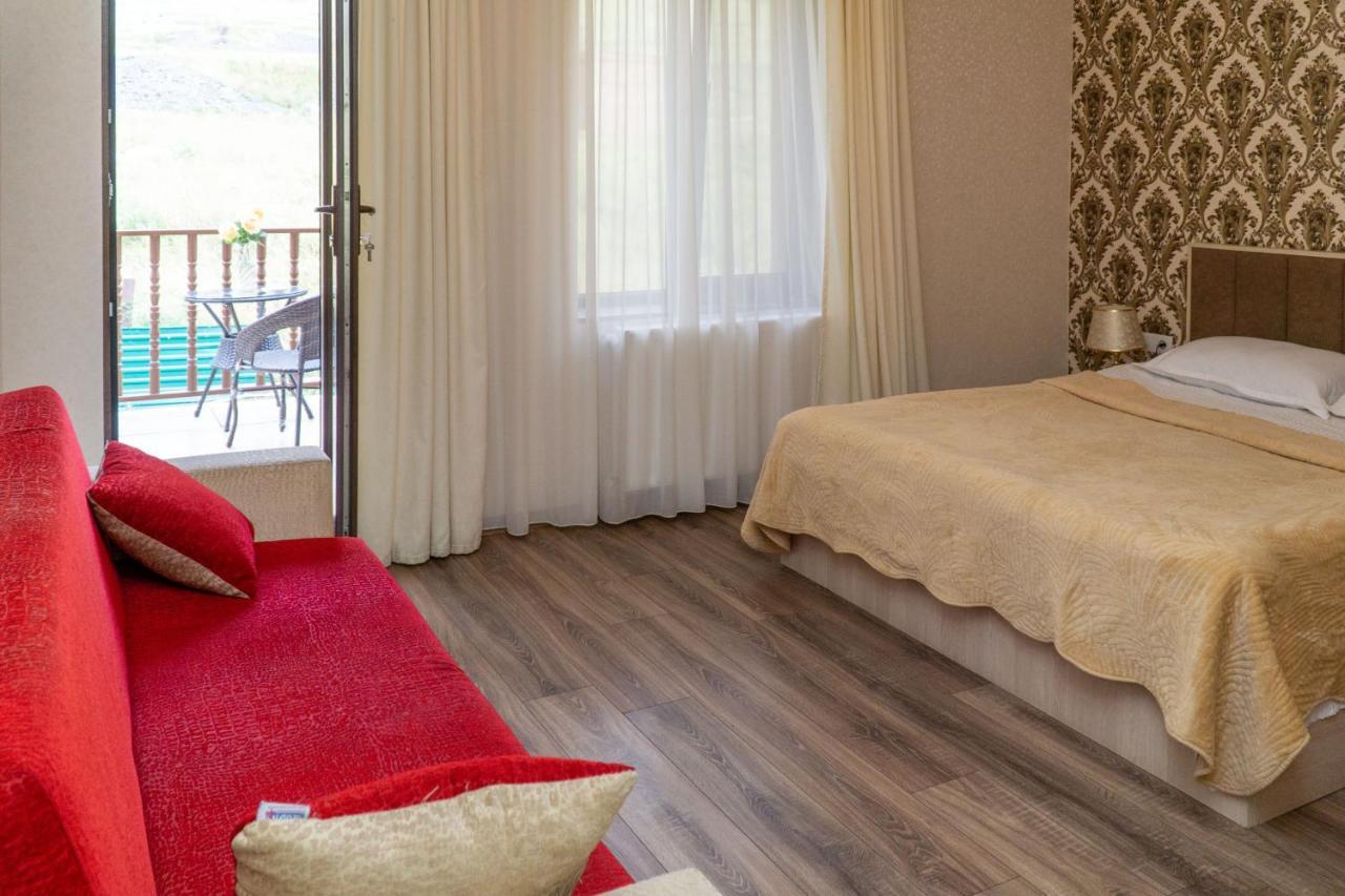 Hotel Diamond Kazbegi Exterior foto
